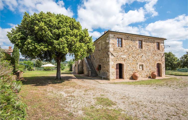 Casa vacanza per 8 persone, con Terrazza e Giardino a San Quirico d'Orcia