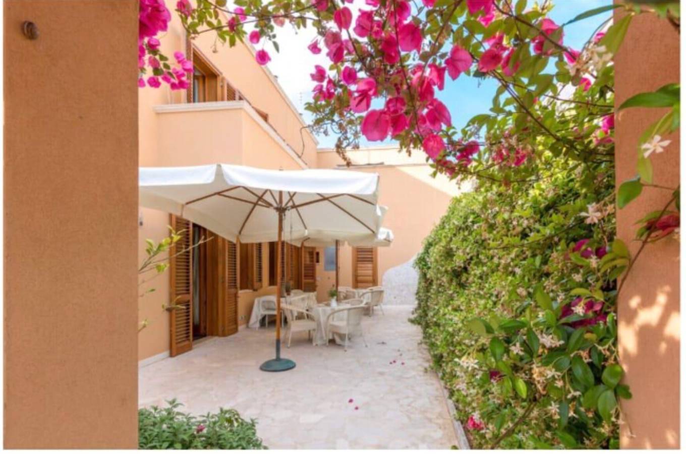 Appartamento intero, Appartamento 'Residence Le Cenate Sail' con terrazza privata, Wi-Fi e aria condizionata in Nardò, Nardò (comune)