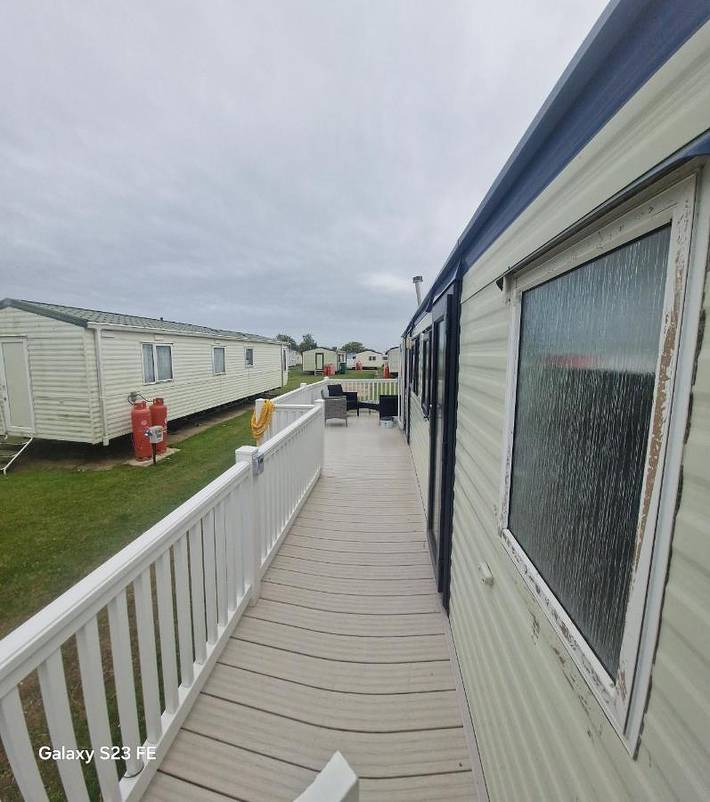 Camping voor 6 personen, with Terras and Zwembad as well as Sauna in Roos