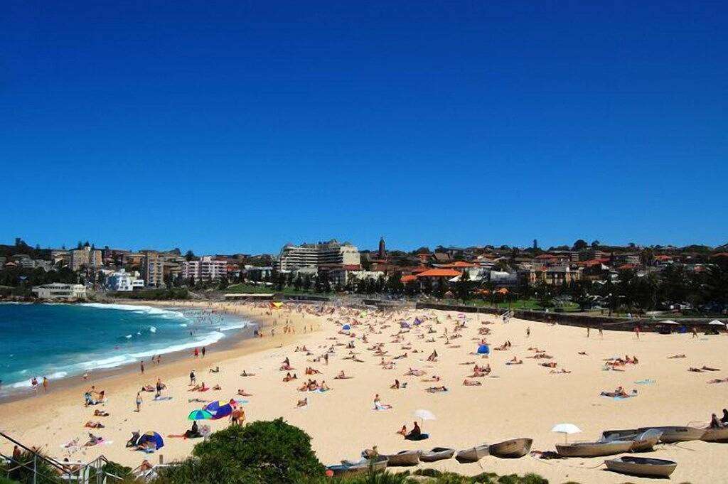Ganze Wohnung, Nur 3 Minuten zu Fuß vom Coogee Strand und allen lokalen Sehenswürdigkeiten entfernt! in Sydney, New South Wales
