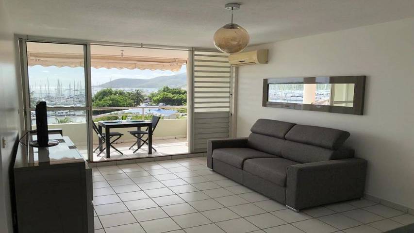 Gîte pour 2 personnes, avec vue et terrasse dans Marina du Marin - 3