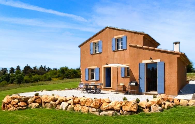 Casa de vacaciones para 5 personas, con terraza además de vistas y jardín - 1
