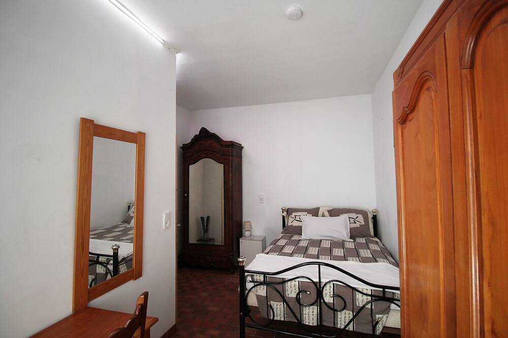 Cosy Villa 2 min Rer B- located between Paris and Challes De Gaules Airport in Aulnay-sous-Bois, Seine-Saint-Denis