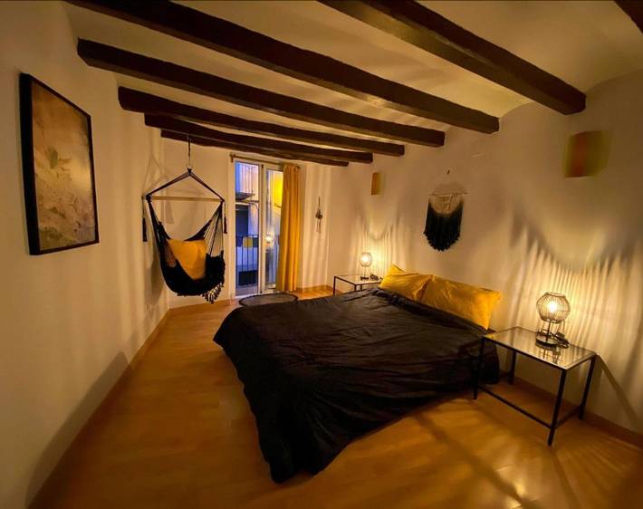 Apartamento para 5 personas, con balcón, Se admiten mascotas en Priorat