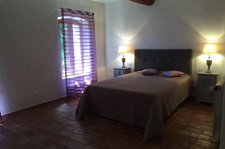 Location de vacances pour 6 personnes, avec terrasse et jardin à Le Beausset - 2