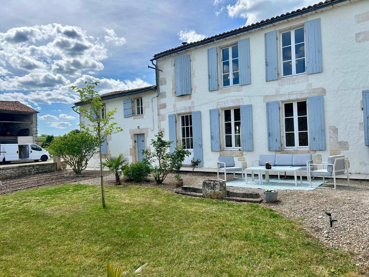 La Barauderie , chambre individuelle in Mazeray, Région de Saint-Jean-d'Angély