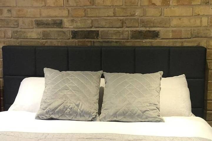 Entire apartment, Modern en-suite Studio in the Heart of Mill Road in Cambridge, Cambridgeshire