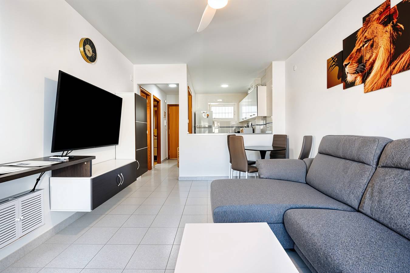 Appartement entier, Appartement 'Noel Villajoyosa' avec piscine partagée, Wi-Fi et climatisation in La Vila Joiosa, Costa Blanca