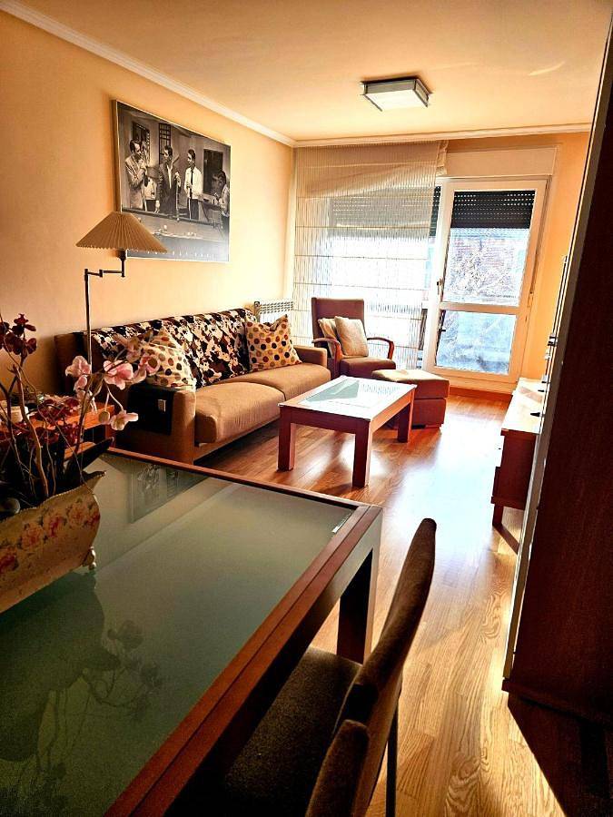 Gîte pour 6 personnes, avec piscine et jardin à Haro - 2