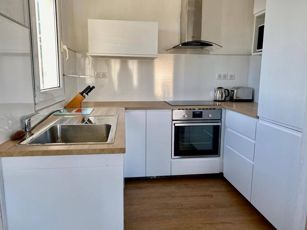 Superior Chalet in Plage des Chalets, Gruissan