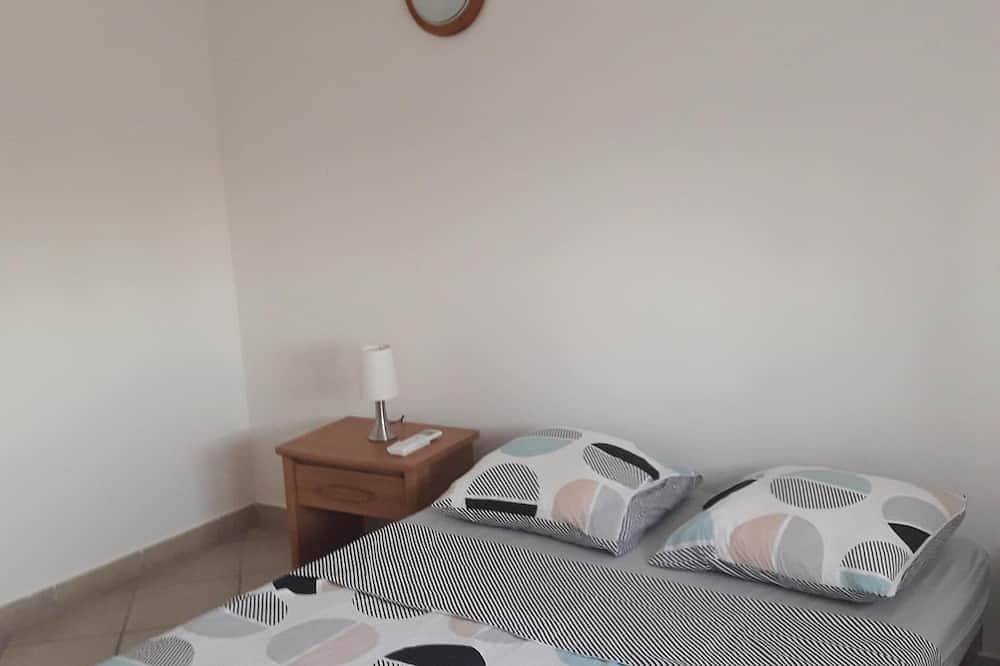 Haut de villa vue sur mer et à 10 min à pieds in Zonza, Arrondissement de Sartène