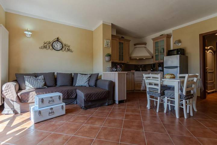 Appartamento per 4 persone, con Terrazza e Giardino nonché Panorama a Castelnuovo Berardenga