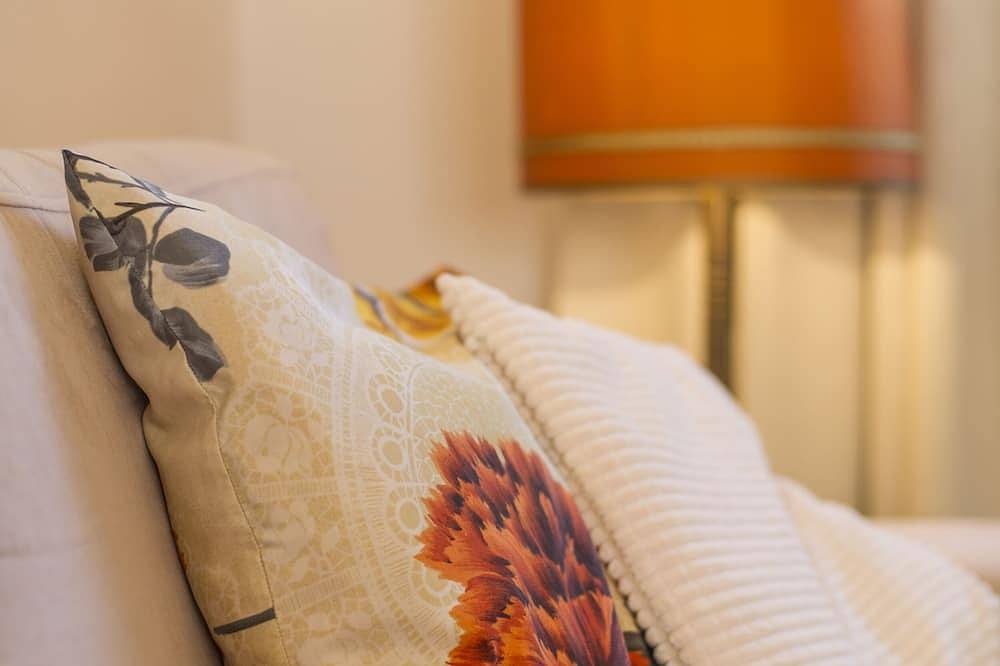 Eifel-Urlaub mit Kindern, Freunden, Hunden: großes Haus, Terrasse, toller Garten in Heimbach, Rureifel (Nordrhein-westfalen)