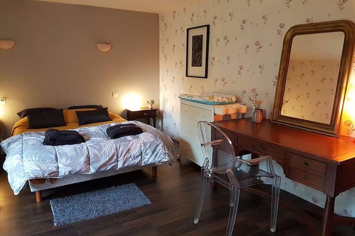Logis de L'Ogrie avec spa,  situé entre le Puy-du-Fou (35min) et Vouvant in Mouilleron-en-Pareds, Fontenay-le-Comte