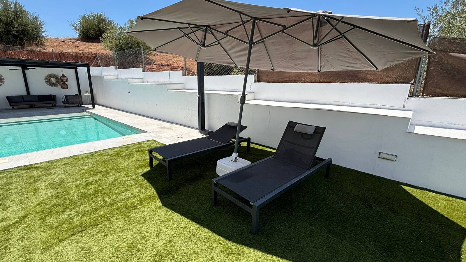 Holiday Home 'Your Private Paradise with Pool' with Mountain View, Wi-Fi and Air Conditioning in Albolote, Granada Province