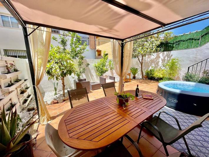 Casa de vacaciones para 6 personas, con piscina además de jardín y jacuzzi en Provincia de Granada - 4