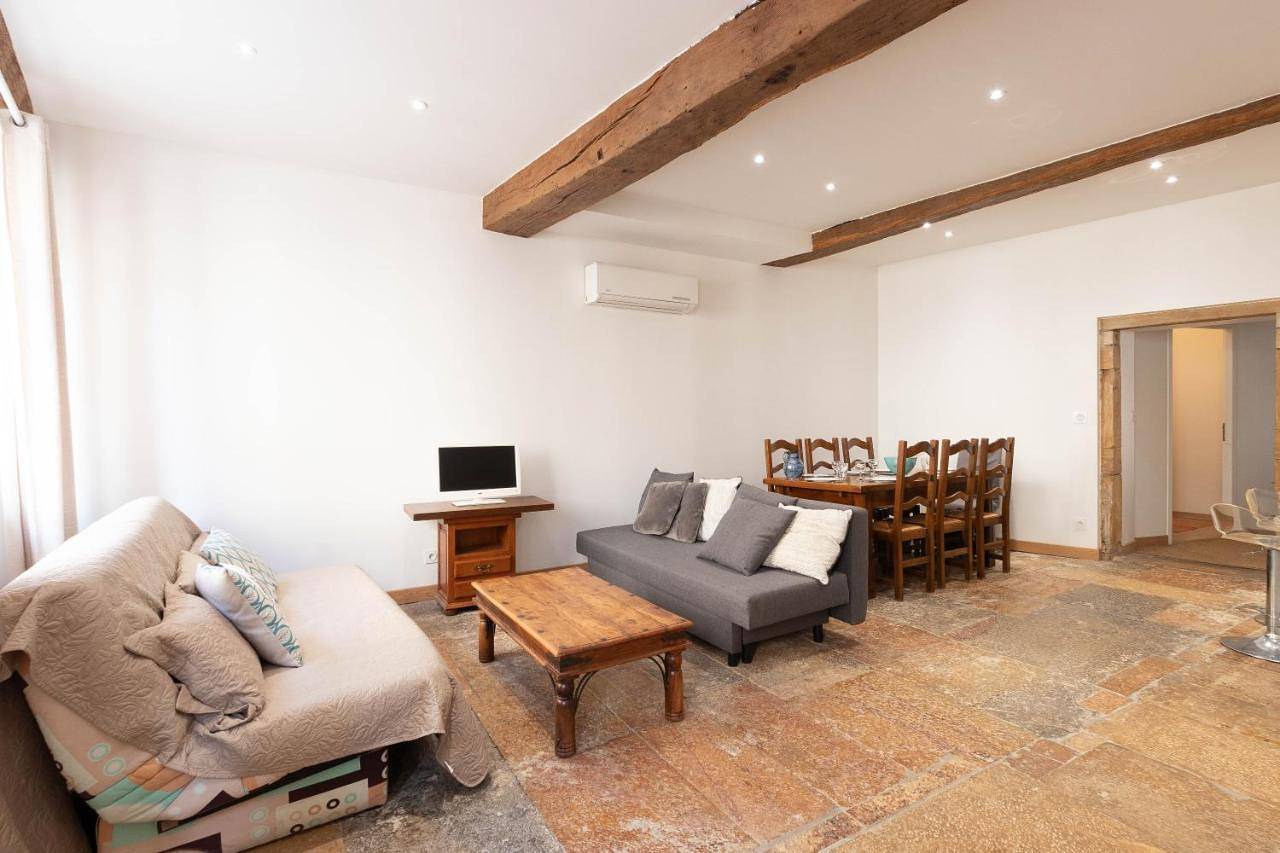 Appartement entier, Cabana & Le Grand Historique - Centre-Ville in Cluny, Région de Mâcon