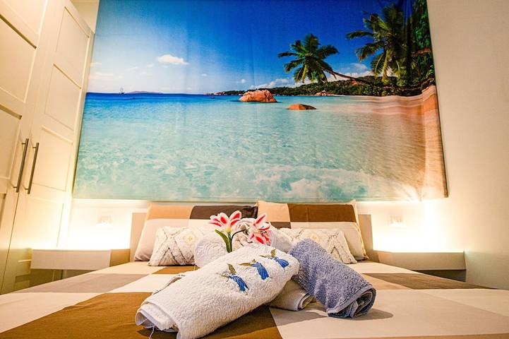 Gîte pour 4 personnes, avec Balcon ainsi que Jacuzzi et Jardin à Corato