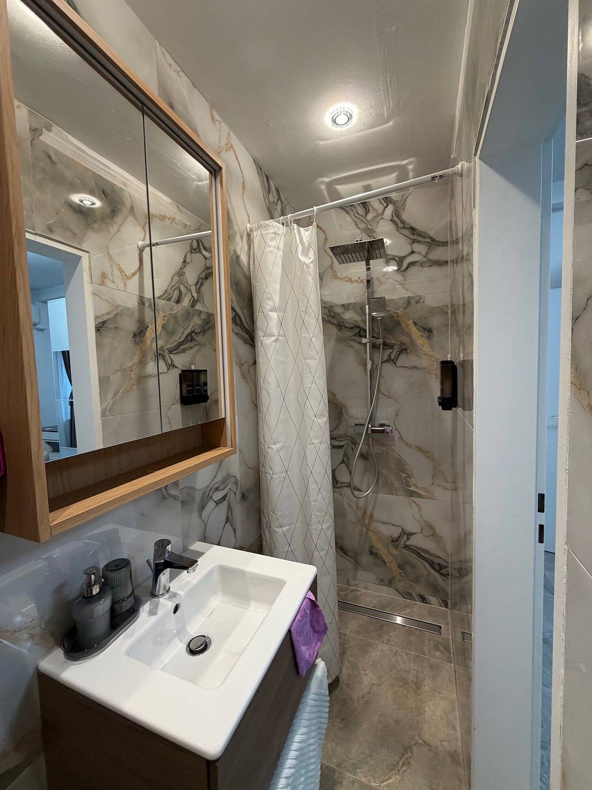 Zimmer 'Deluxe Apartment 2Og' mit Wlan und Klimaanlage in Bonn, Rheinland