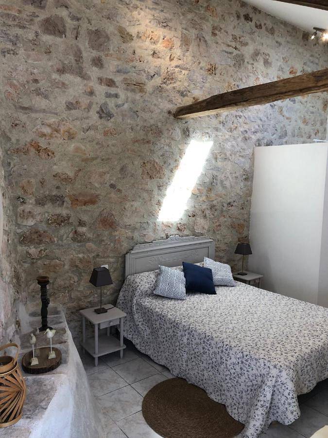Maison d’hôte pour 2 personnes, avec jardin à Nant