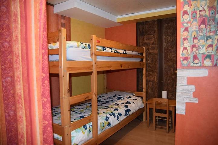 Location de vacances pour 6 personnes, avec piscine et jardin, animaux acceptés à Ban-de-Sapt - 4