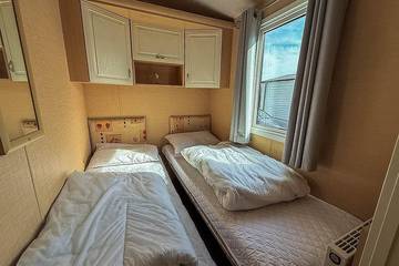 Glamping for 8 People in Skegness, Lincolnshire, Photo 3