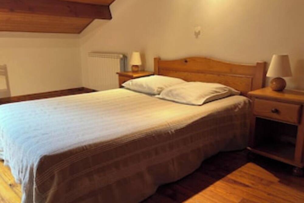 Semi-Detached Vacation Cottage at Lake Saint Ferréol in Revel, Lauragais