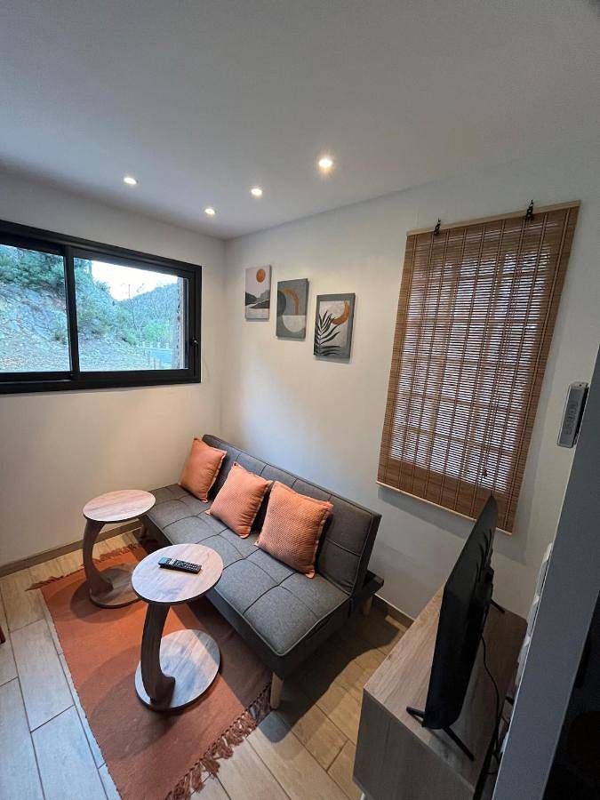 Appartement de vacances pour 2 personnes, avec vue ainsi que terrasse et jardin