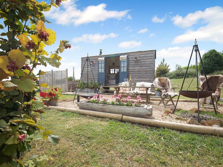 Log cabin for 2 people, with garden in Leicestershire