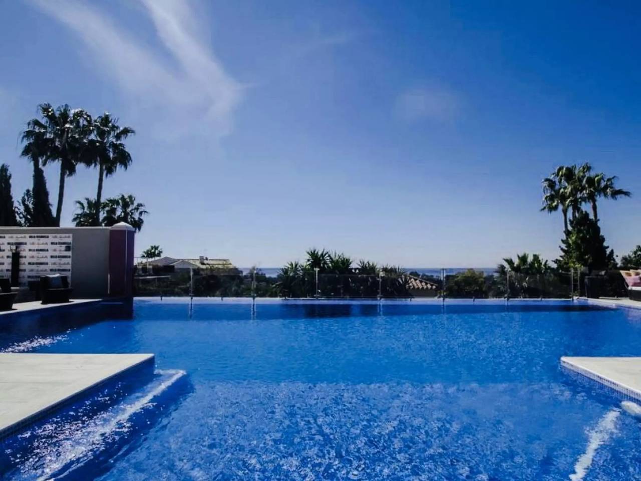 Huis 16 Personen in Marbella Oost, Marbella