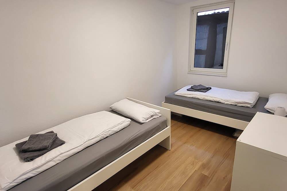 Ganze Wohnung, Mhq Ferienwohnung im historischen Fachwerkhaus mit Terrasse in Waiblingen in Waiblingen, Rems-Murr-Kreis