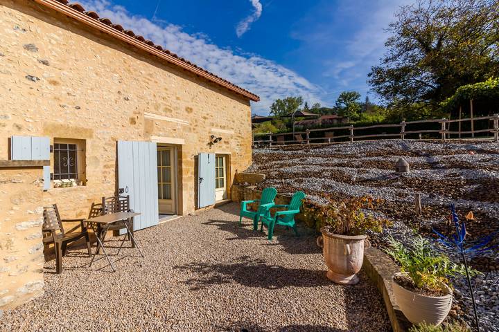Chambre d’hôte pour 2 personnes, avec jardin en Dordogne