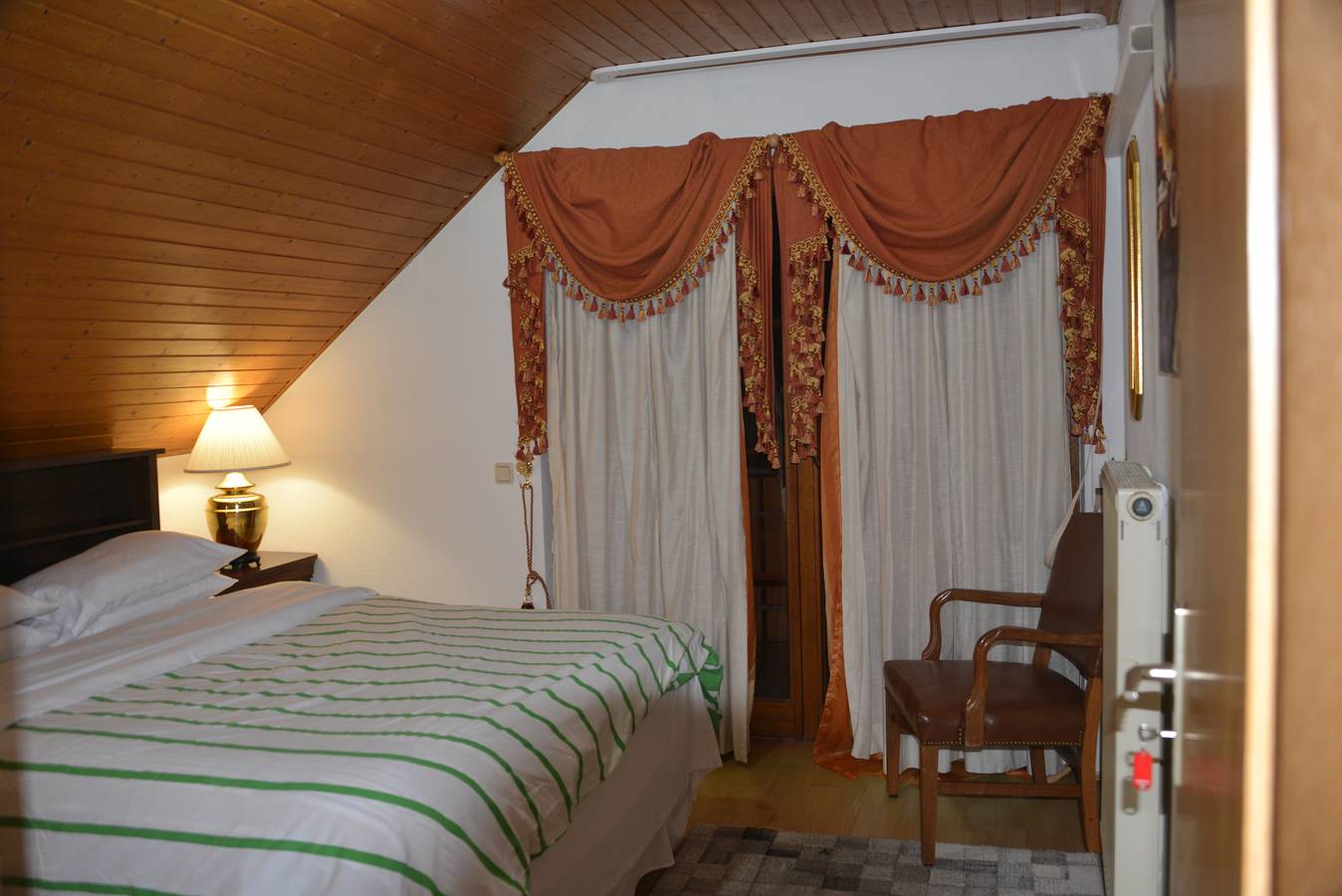 Ganze Ferienwohnung, Ferienwohnung für 5 Personen in Kindsbach, Saar-Nahe-Bergland