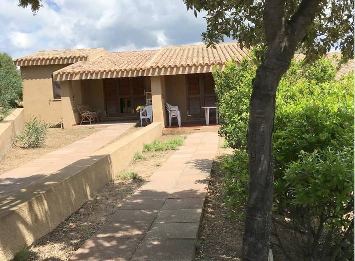 Maison de vacances non clôturée dans une résidence avec terrasse ; Parking disponible in Costa Paradiso, Trinità d'Agultu e Vignola