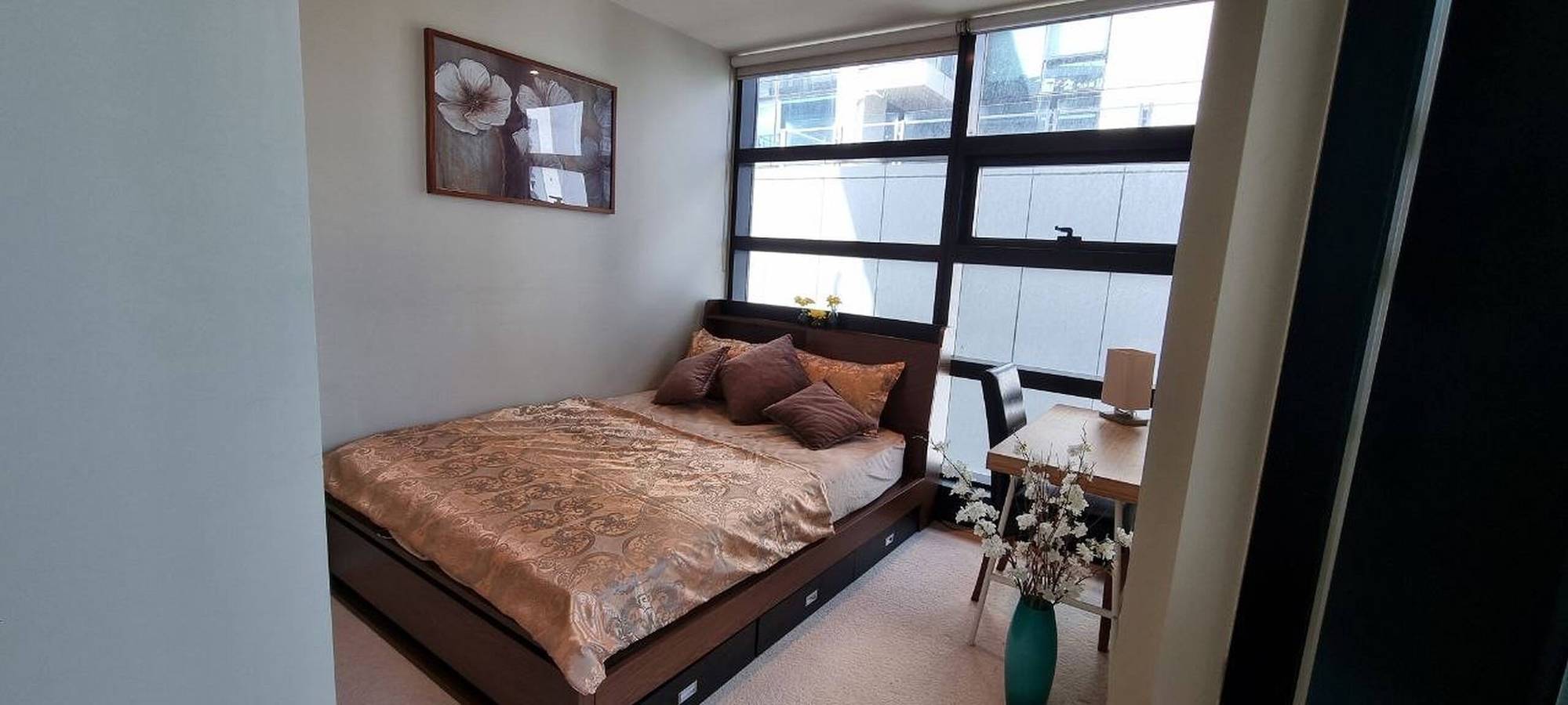 Entire apartment, Room in Melbourne Cbd in Melbourne, Victoria