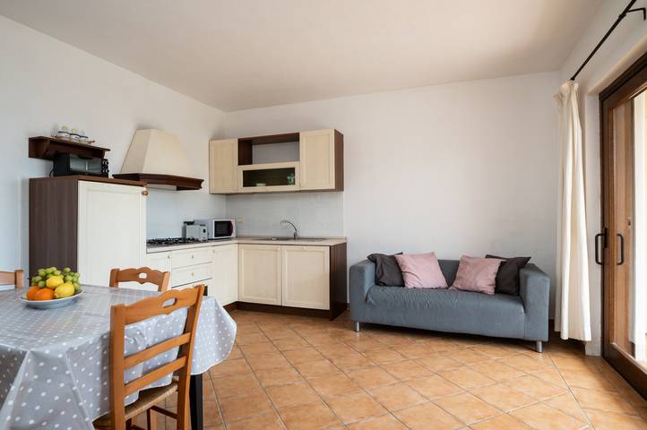 Gîte pour 4 personnes, avec jardin et terrasse à Pittulongu - 3