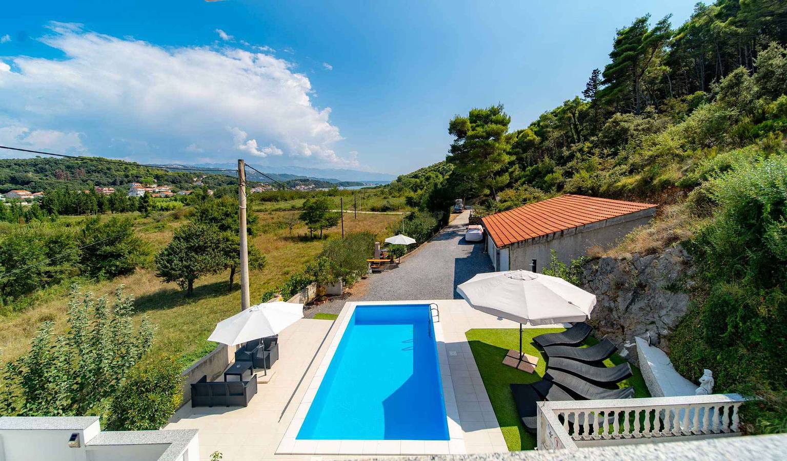 Ganze Ferienwohnung, Ferienwohnung mit Pool und Garten in Kampor, Rab