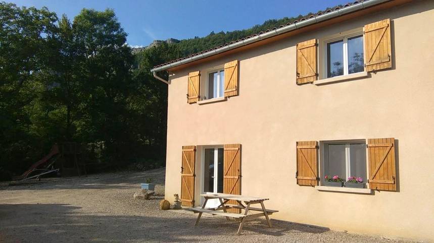 Location de vacances pour 6 personnes, avec Terrasse ainsi que Jardin et Vue à Saint-Jean-et-Saint-Paul