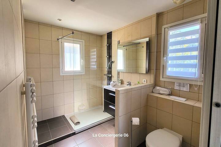 Villa pour 8 personnes, avec balcon et jardin à Mandelieu-la-Napoule - 2