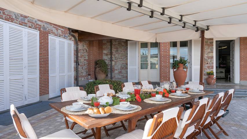 Location de vacances pour 10 personnes, avec jacuzzi et jardin à Montecarlo (Toscane) - 2