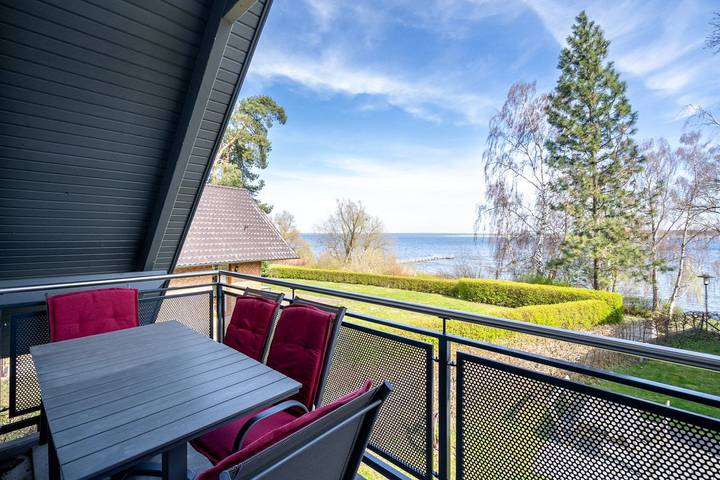 Ferienwohnung für 4 Personen, mit Balkon und Seeblick sowie Ausblick in Röbel-Müritz - 3