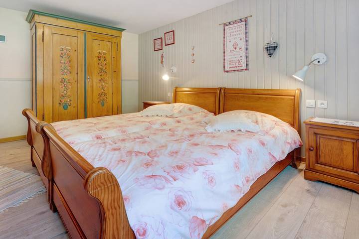 Gîte rural à la lisière de la forêt avec terrasse privée, jardin et Wi-Fi in Kutzenhausen, Région de Wissembourg