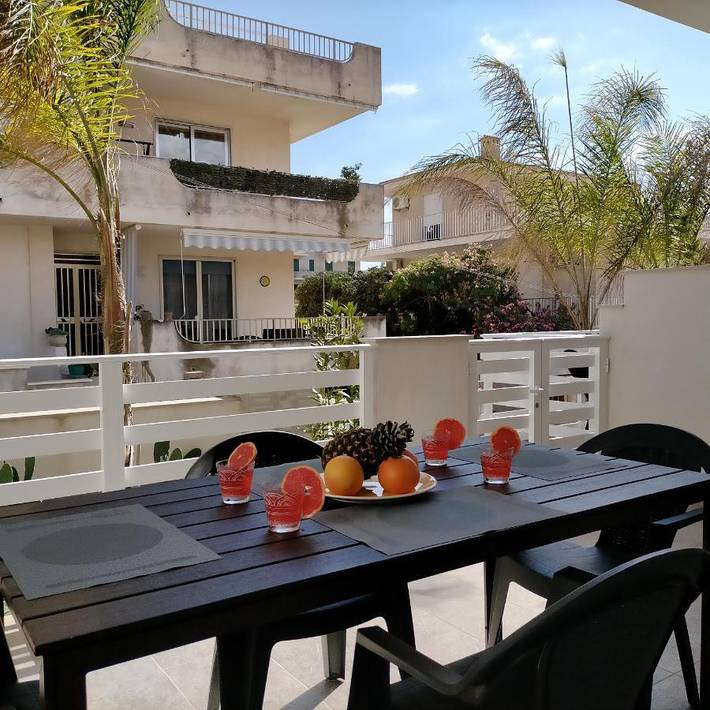 Casa vacanza per 4 persone, con Balcone e Terrazza nonché Giardino e Panorama a Cava d'Aliga
