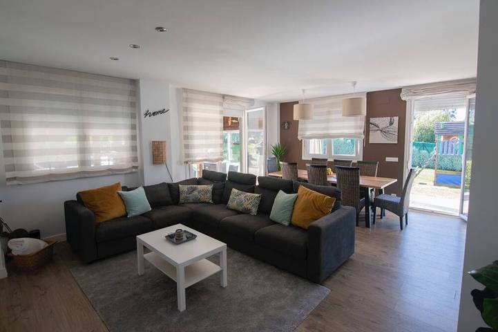Markaida House With Pool in Mungia, Bizkaia