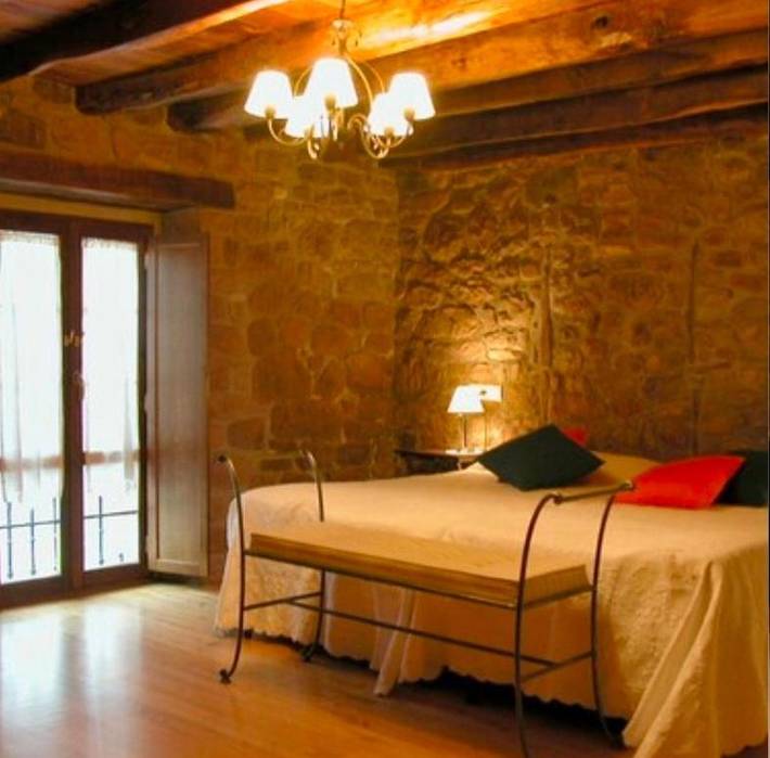 Apartamento para 18 personas, con Balcón y Terraza además de Jardín y Vistas en Baztán
