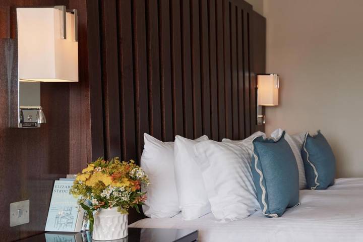 Hôtel pour 2 personnes, avec Jacuzzi et Terrasse ainsi que Piscine et Sauna dans Saint-Hélier - 4