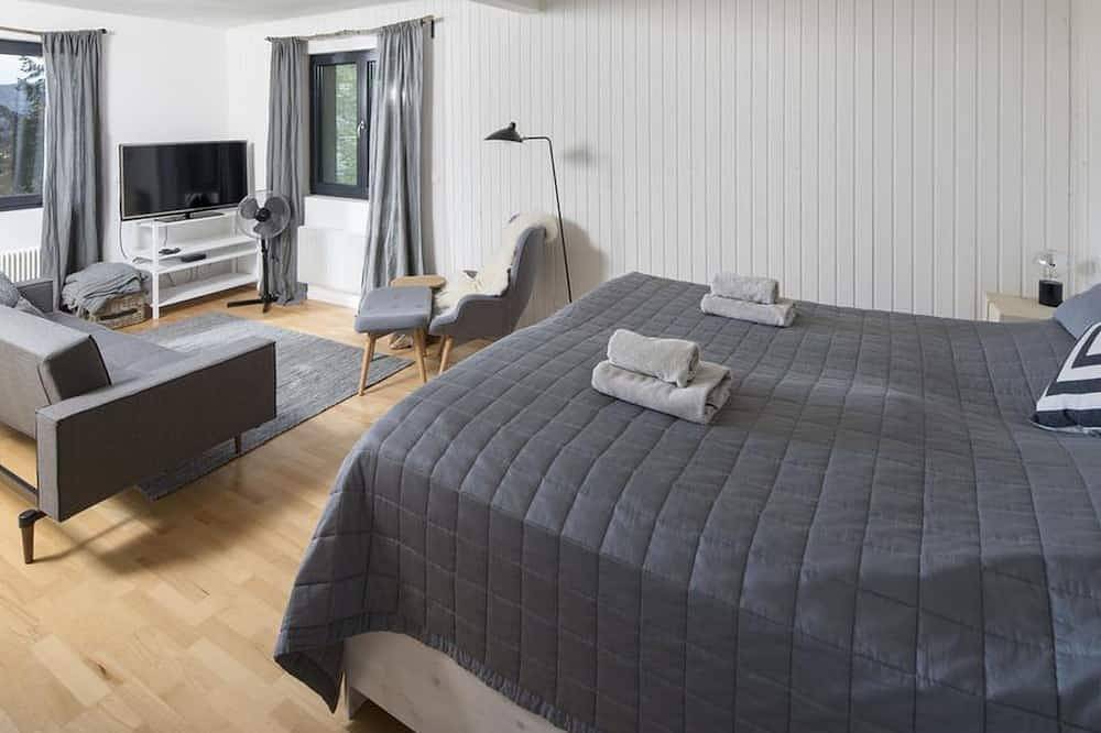 Ganze Wohnung, Ferienwohnung Mittlere Etage, ca. 120qm, 2 Schlafzimmer, max. 6 Personen in Alpirsbach, Kinzigtal