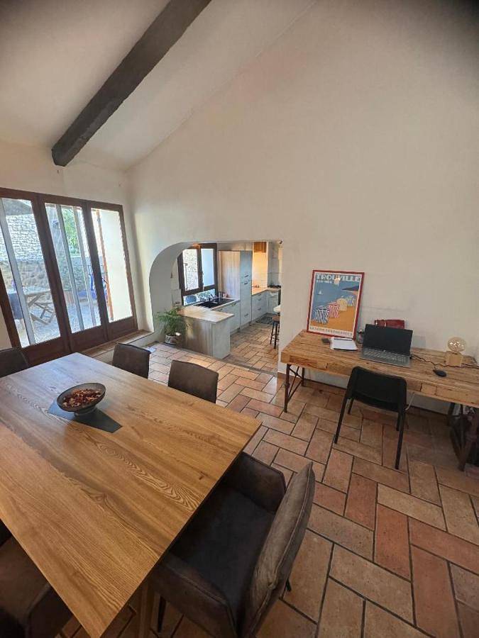 Location de vacances pour 5 personnes, avec Jacuzzi ainsi que Terrasse et Vue à Saint-Laurent-des-Arbres - 3