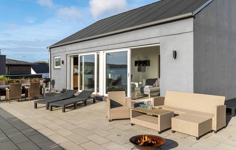 Ferienhaus für 4 Personen mit Terrasse in Bjert, Kleiner Belt