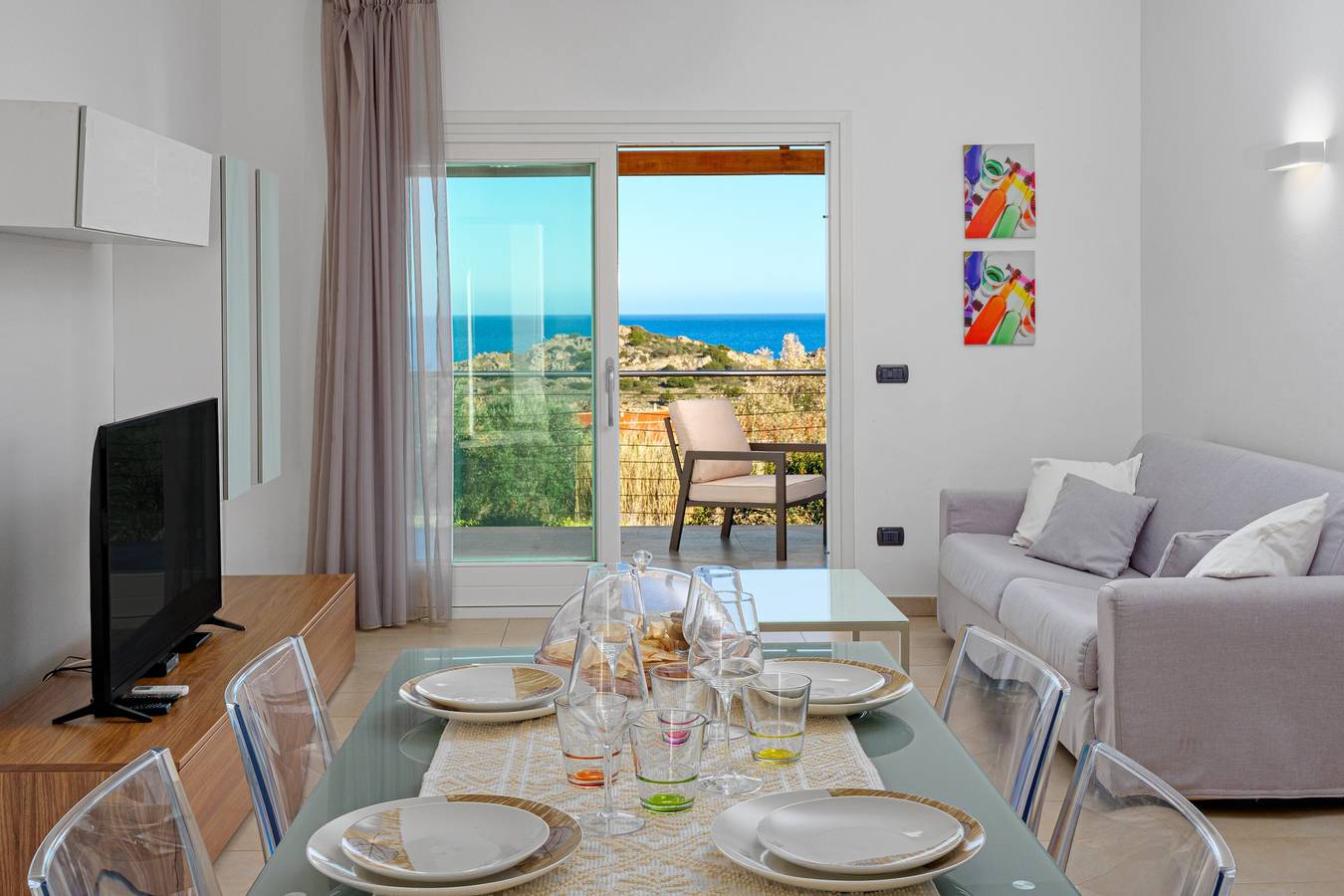 Unico appartamento per vacanze "Villa Marconi 8" con vista sul mare e ampia terrazza solarium in Golfo Aranci, Costa Smeralda